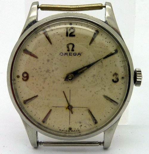 A gentleman`s stainless steel Omega manual wind wristwatch, the circular cream dial with raised