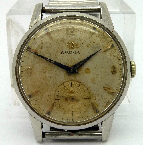 A gentleman`s stainless steel Omega manual wind wristwatch, the circular silver dial with Arabic