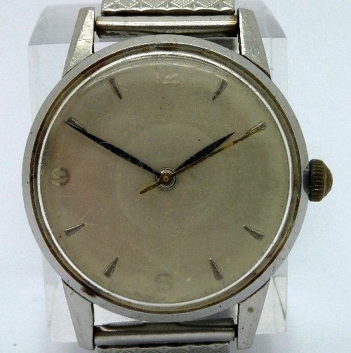 A gentleman`s stainless steel Omega manual wind wristwatch, the circular silver dial with Arabic