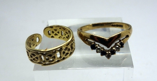 Two 9ct gold rings, weight 3.3g, sizes L and E, size E a/f