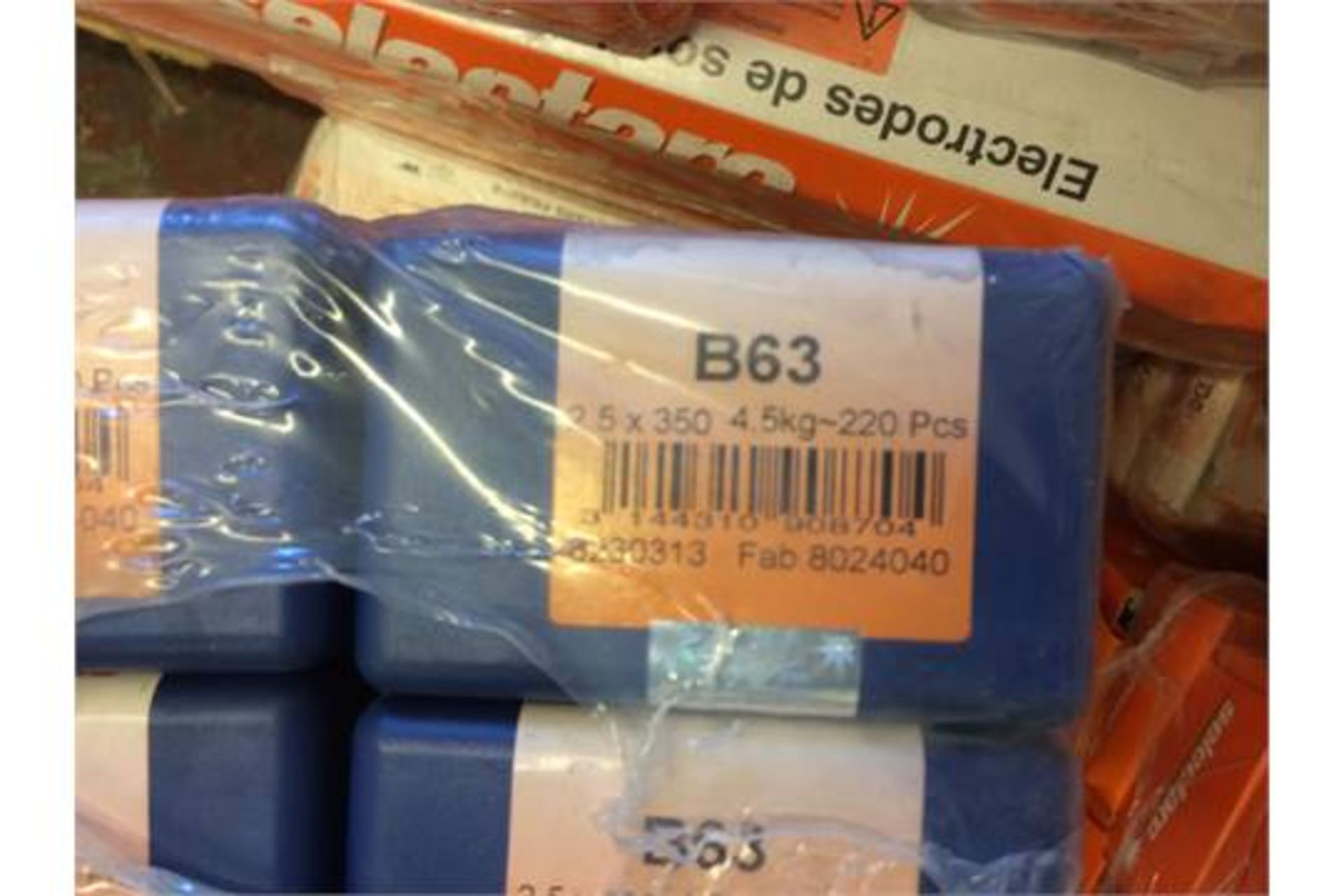 5 Boxes x Selectarc B63 2.5mm x 350mm 220 Welding Rods 4.5kg Pack Basic Electrode 8018-B2 - Image 3 of 3