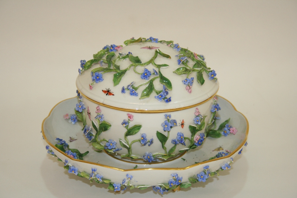 A 19tth Century Meissen bowl, cover and matching stand, with profuse floral encrusted decoration - Image 3 of 3