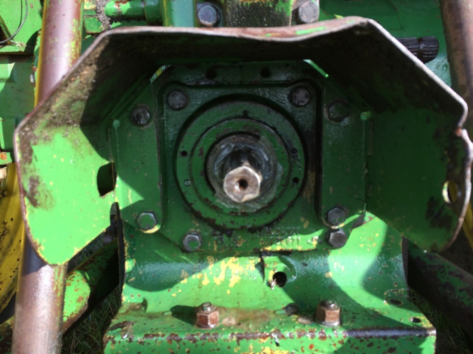 John Deere 3130, 1979
Registration: PHO 130T
Serial No: 315716L, Code 313CB
9388 hours. Comes - Image 9 of 9