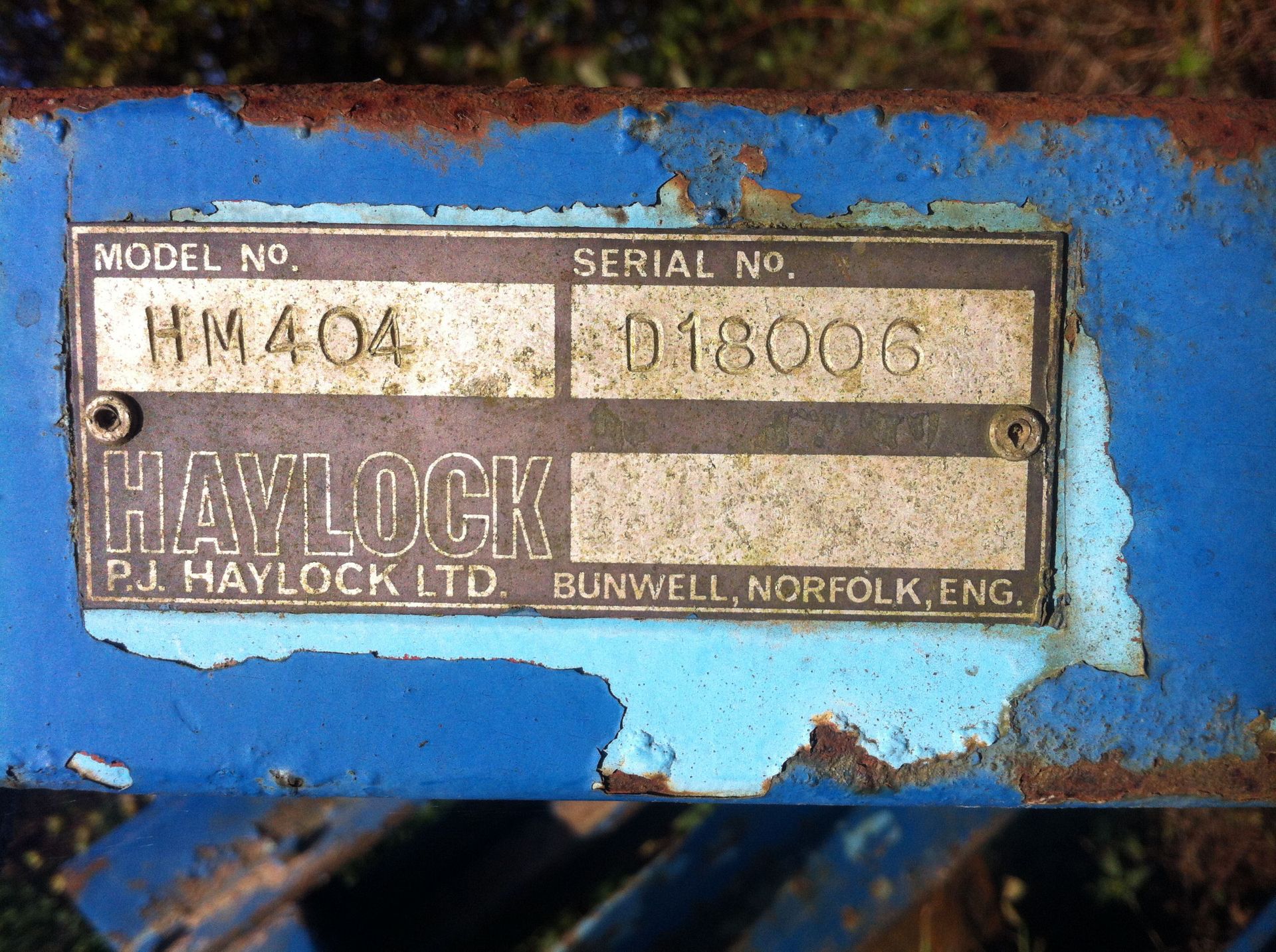 3 leg Haycock subsoiler, Model HM404, Serial No. D18006.
Average condition.
 
Stored in East - Image 3 of 3