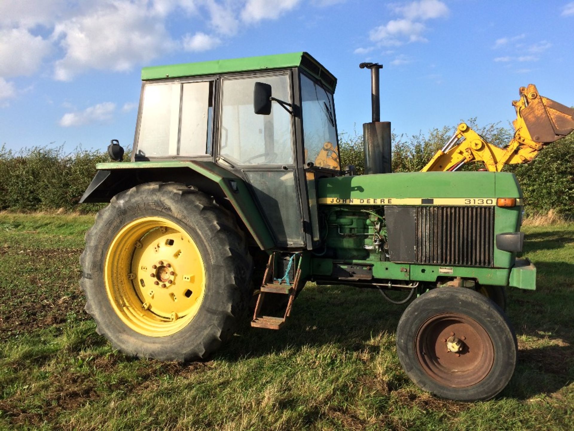 John Deere 3130, 1979
Registration: PHO 130T
Serial No: 315716L, Code 313CB
9388 hours. Comes - Image 2 of 9