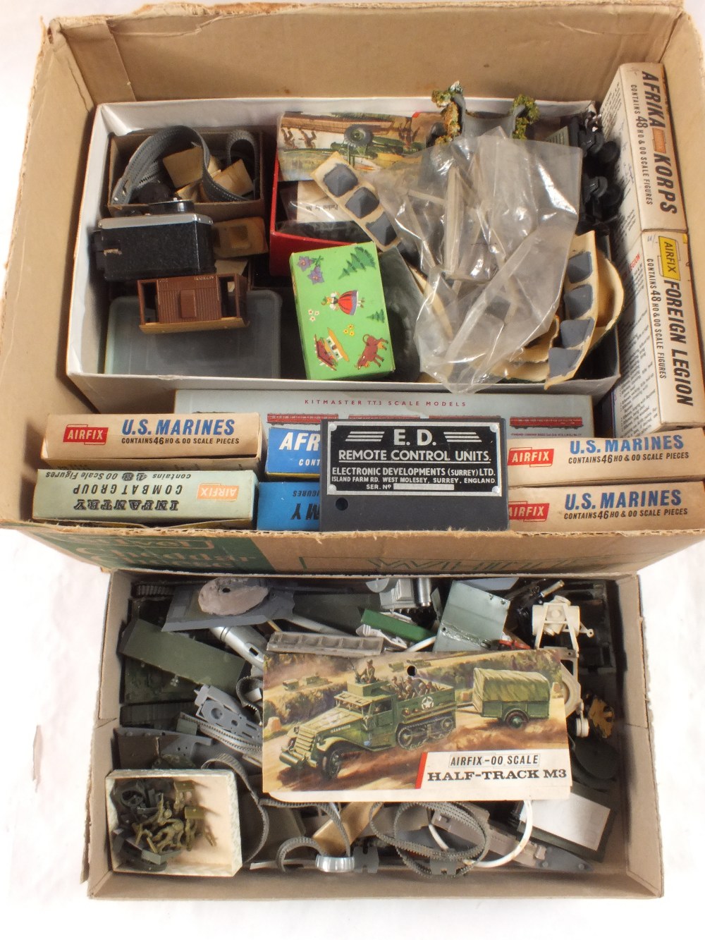 Various Airfix military boxed figures and other items