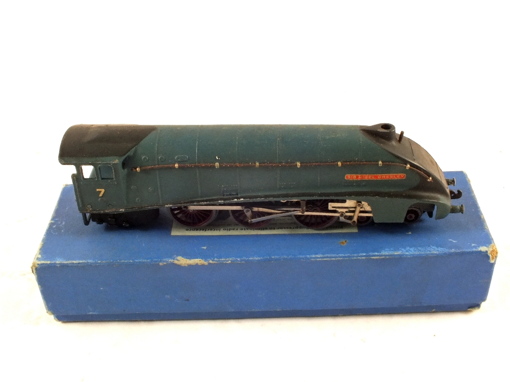 Hornby Dublo Sir Nigel Gresley No.7 in Silver King box