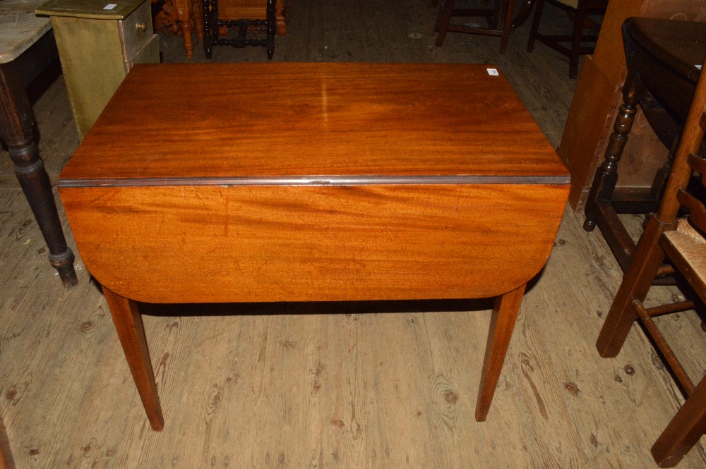 A single drawer Mahogany Pembroke table