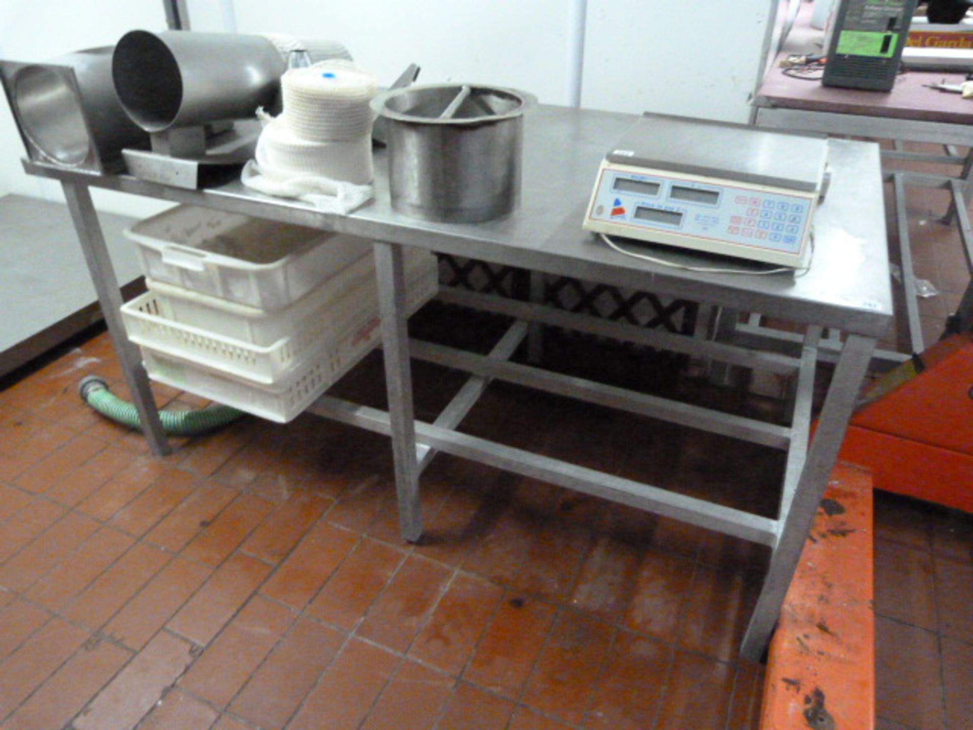 Stainless Steel Preparation Table on Aluminium Frame (69 x 36)