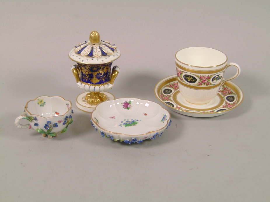 Trinket items, to include small blue and white jar and two cups and saucers