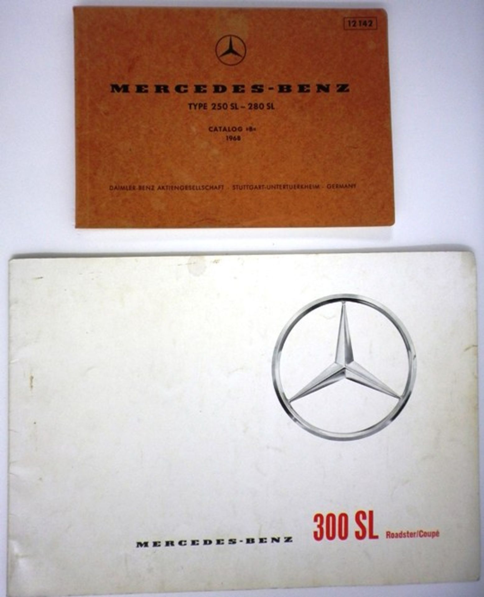 Estimate : £200 - £270 Two original Mercedes-Benz 300SL brochures, both in very good condition - Image 2 of 2