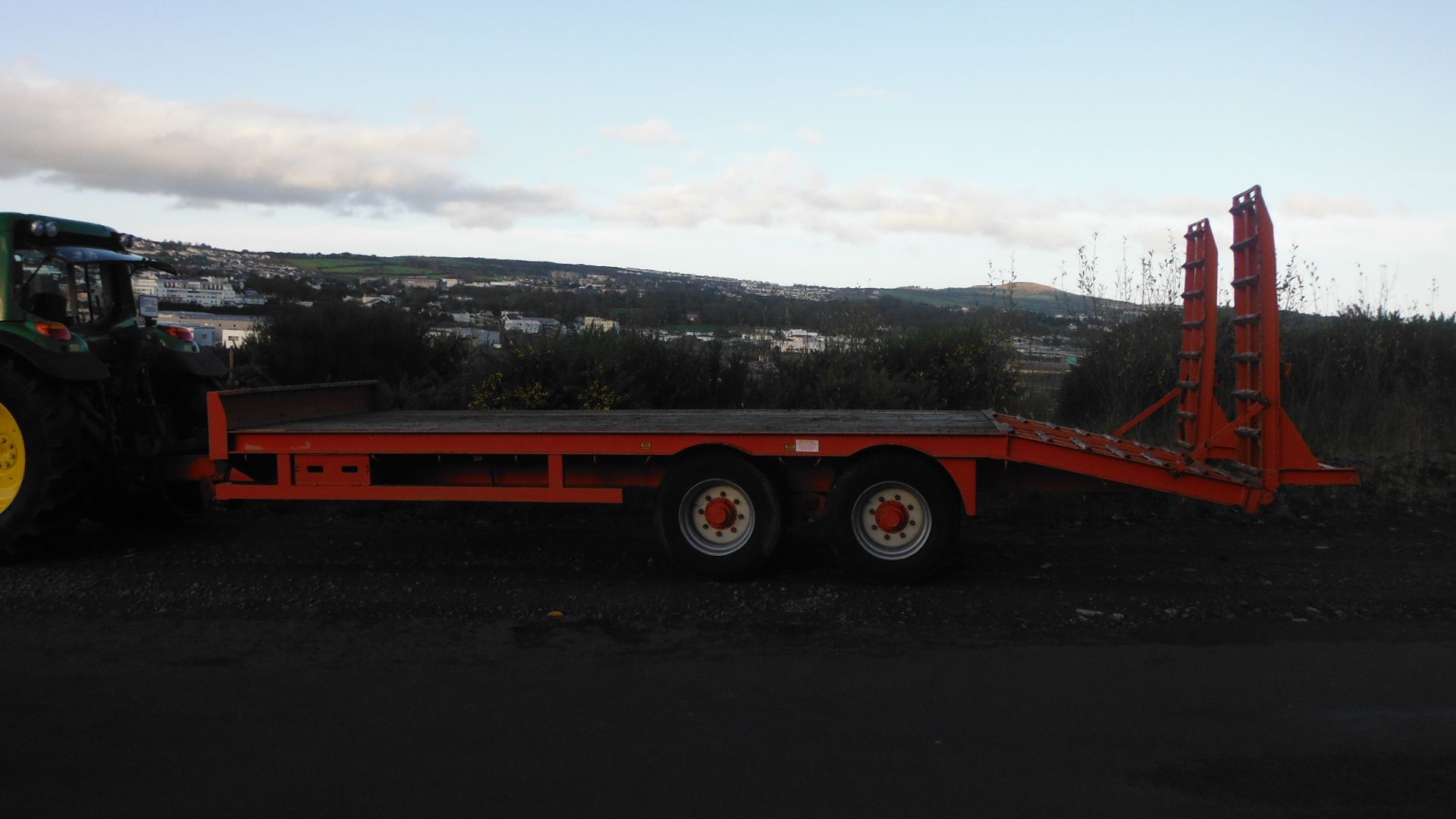 December 2005 McCauley 16ton Agri Drawbar loader c/w Hyd Brakes, Safe Brake & Ramps - Image 2 of 7