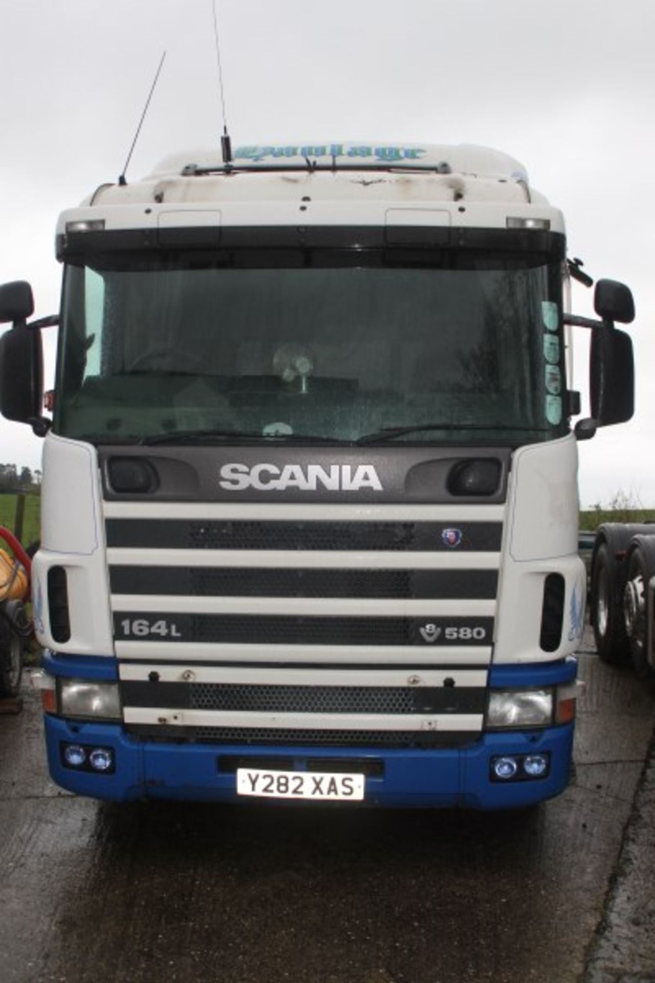 Y282 KAS 2001 Scania 164L V8 580 6 x 2 tractor unit
 
No PSV or TAX - Image 6 of 6