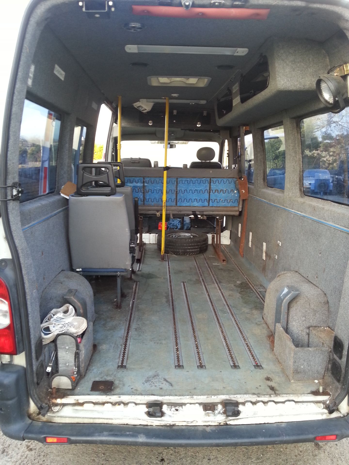 2004 renault master lm 35 dci 2.5 diesel side door air suspension seats in rear psv'd to 18 may 2015 - Image 4 of 6