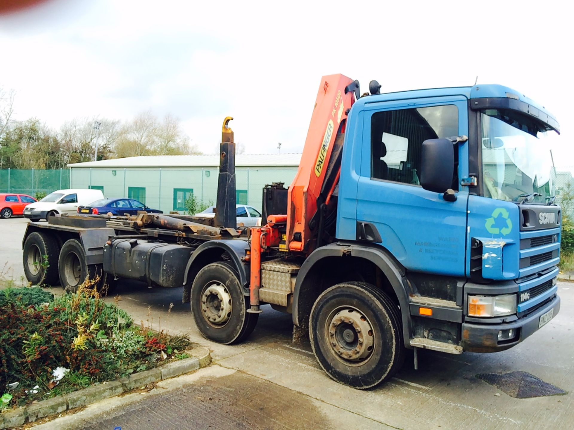 Reg DNZ 1295 yr1999 Scania 114 (360) 8 wheel hook loader c/w Palfinger PK 10500 Hiab