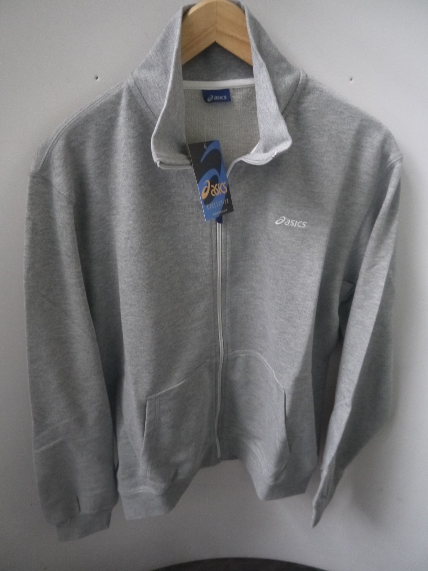 Asics Grey Full Zip top, new with tag on, RRP £40 size Large