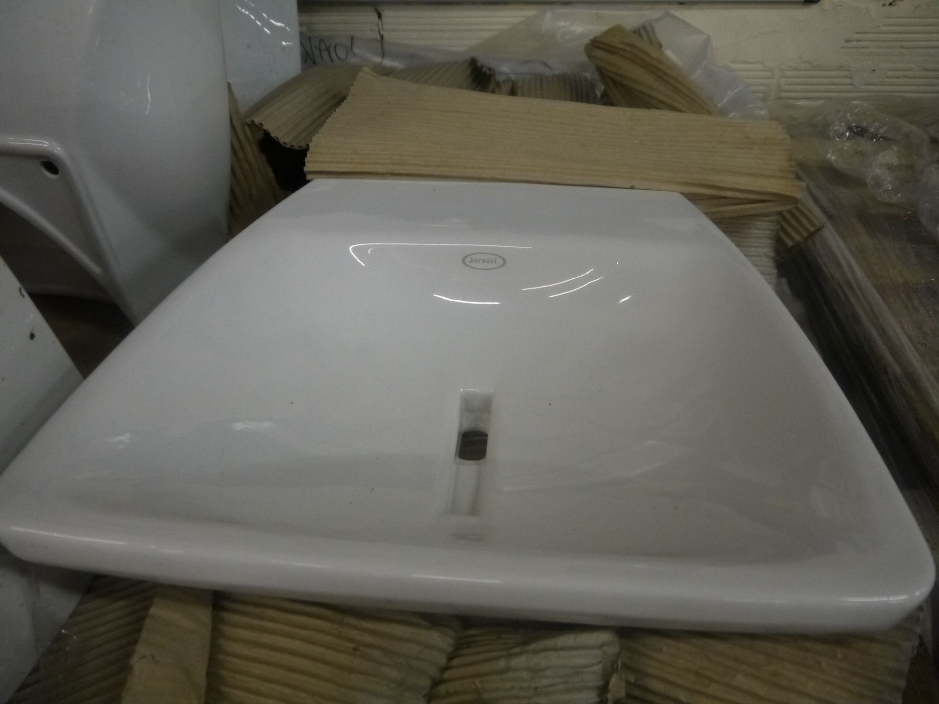 SIlverdale Jacuzzi Nexus small sink with Semi Pedestal, new