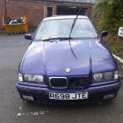 Lot 3 – R698 JTE BMW 323i SE with V5