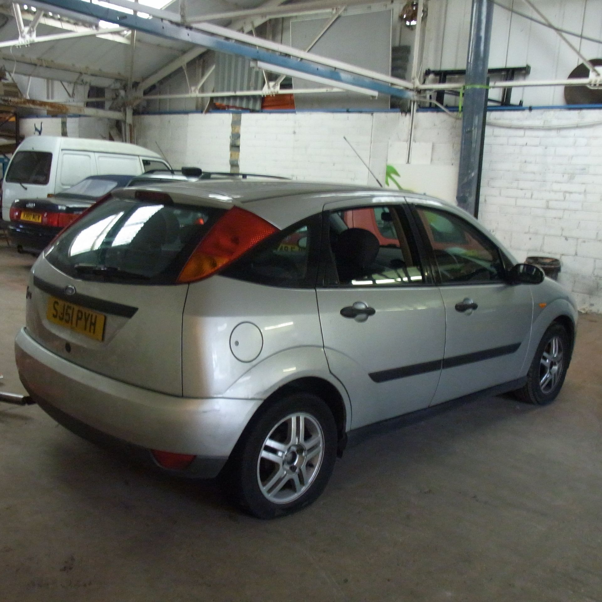 SJ51 PYH Ford Focus Zetec with V5 - Image 2 of 3