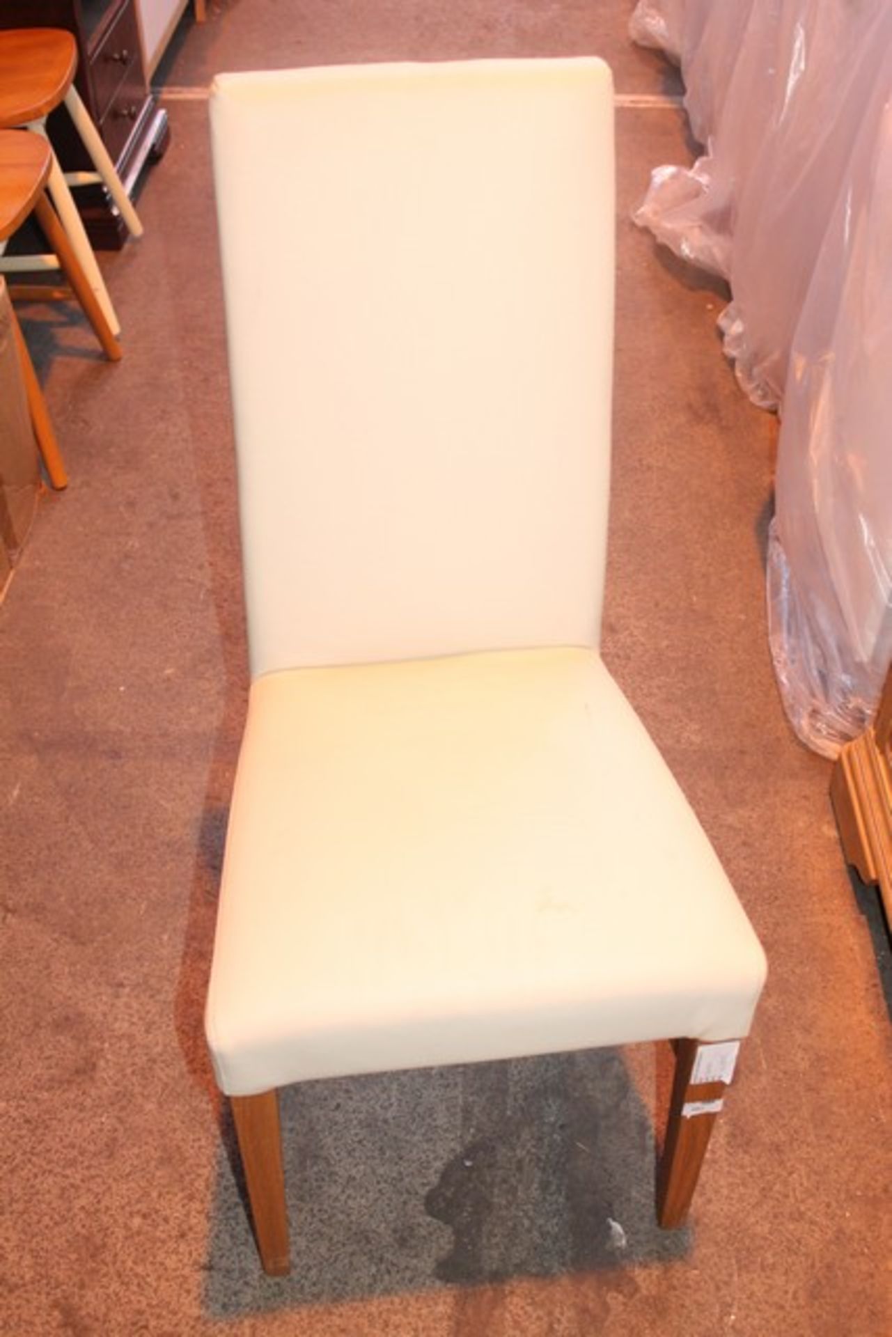 1 x LYDIA CREAM LEATHER LIGHT OAK DINING CHAIR (3699) RRP£150 (22.9.14)  *Please note that the bid