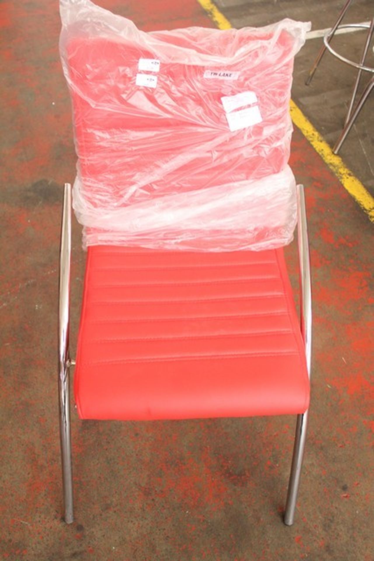 6 x RED LIEBHERR LEATHER AND CHROME DINING CHAIRS IN ONE BOX RRP £85 (658)  *Please note that the