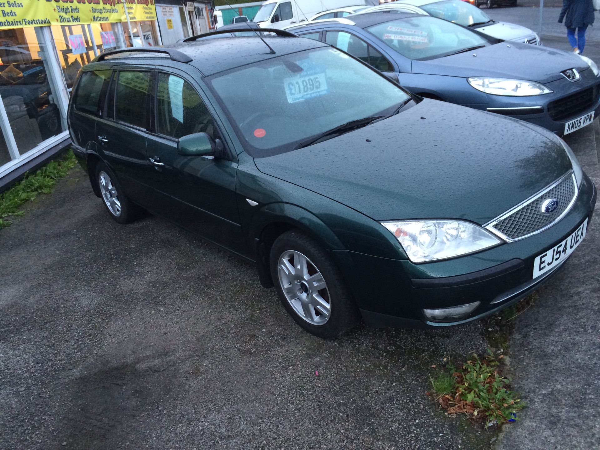 Ford Mondeo GhiaTurbo Diesel EstateNovember 200412 Months Mot145,400 MilesService History