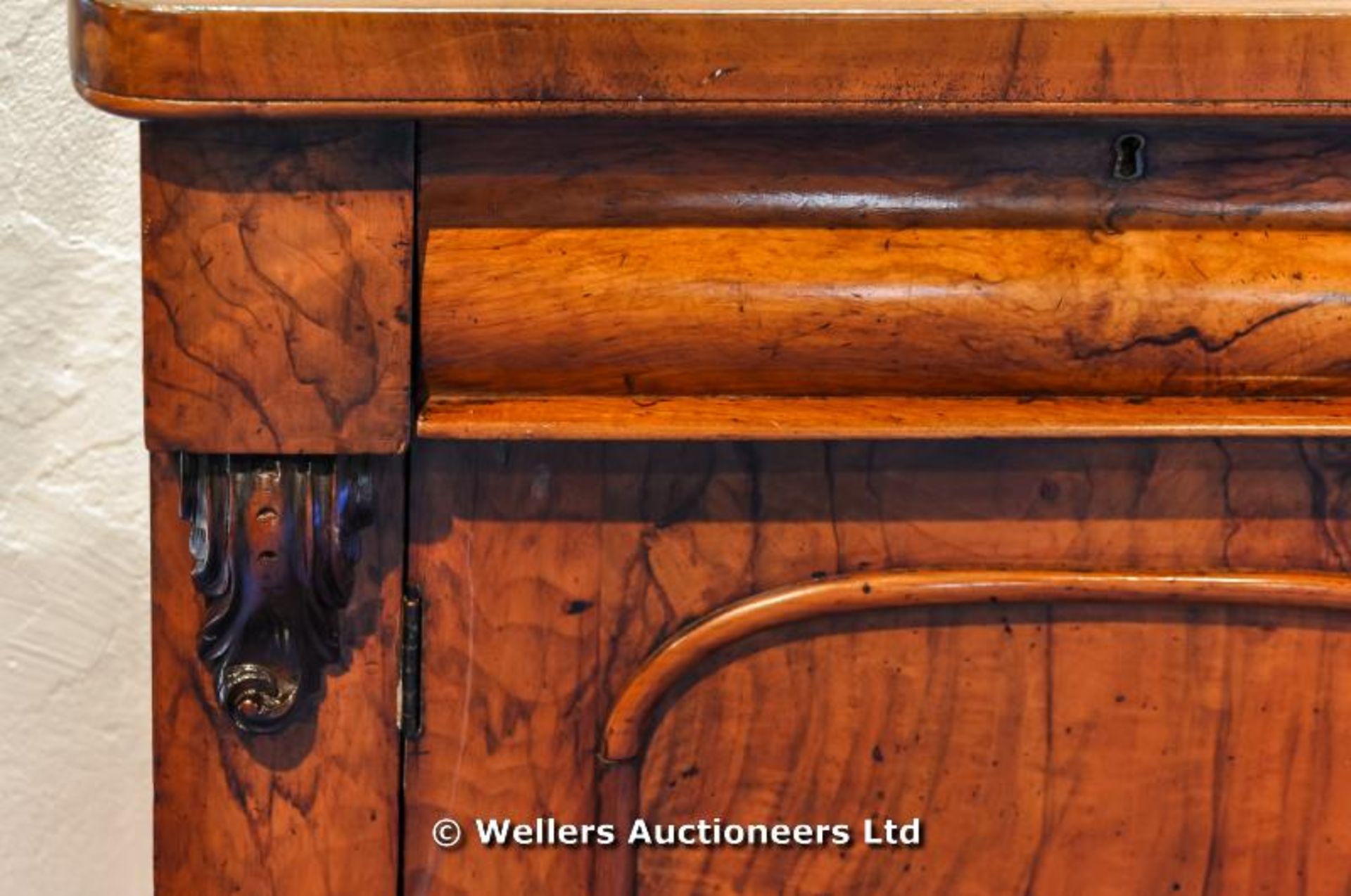 A walnut chiffonier with two frieze drawers over two cupboard doors - Image 3 of 5