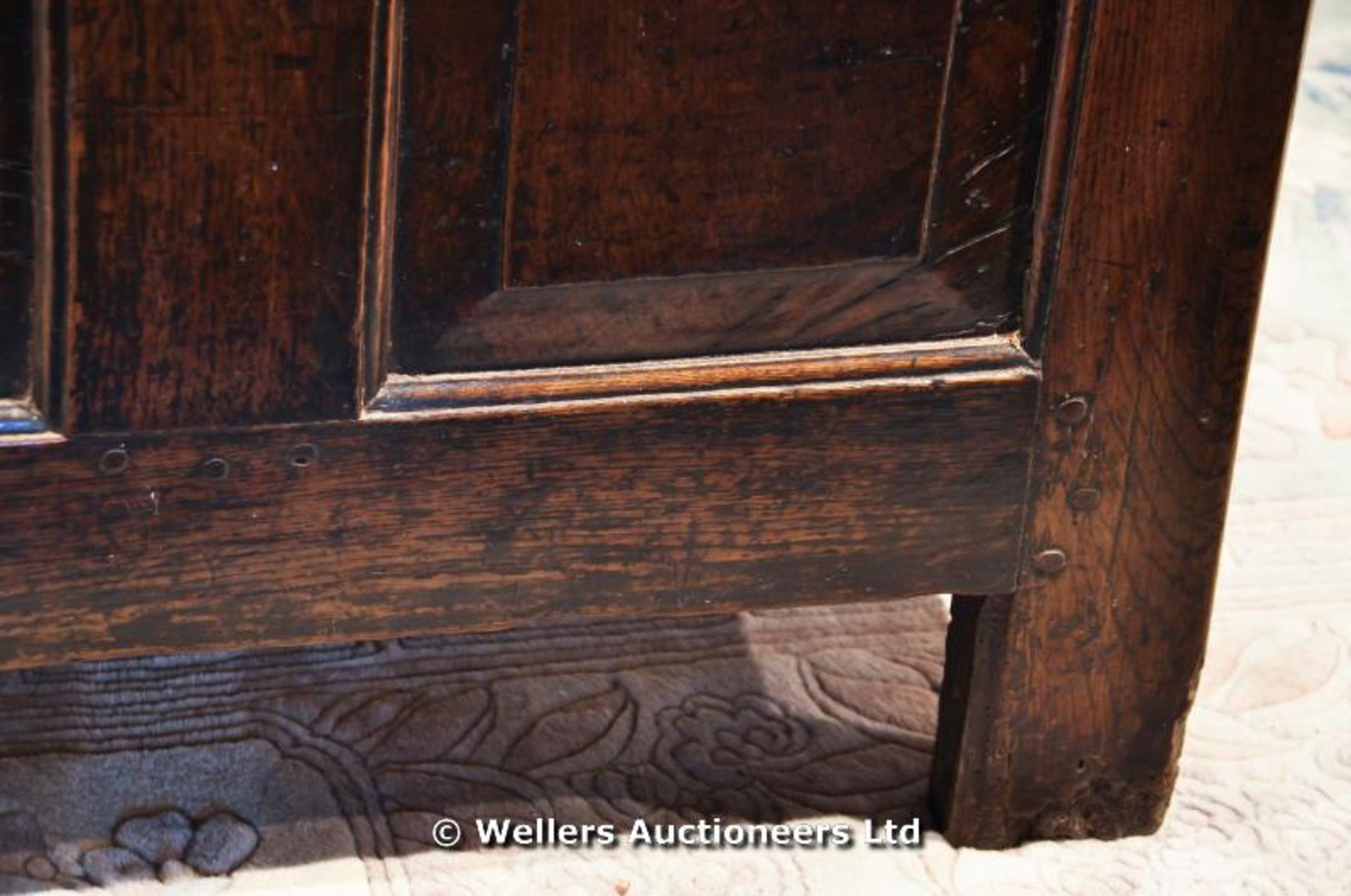 An 18thC oak mule chest, three panelled front with plank construction lid - Image 3 of 5