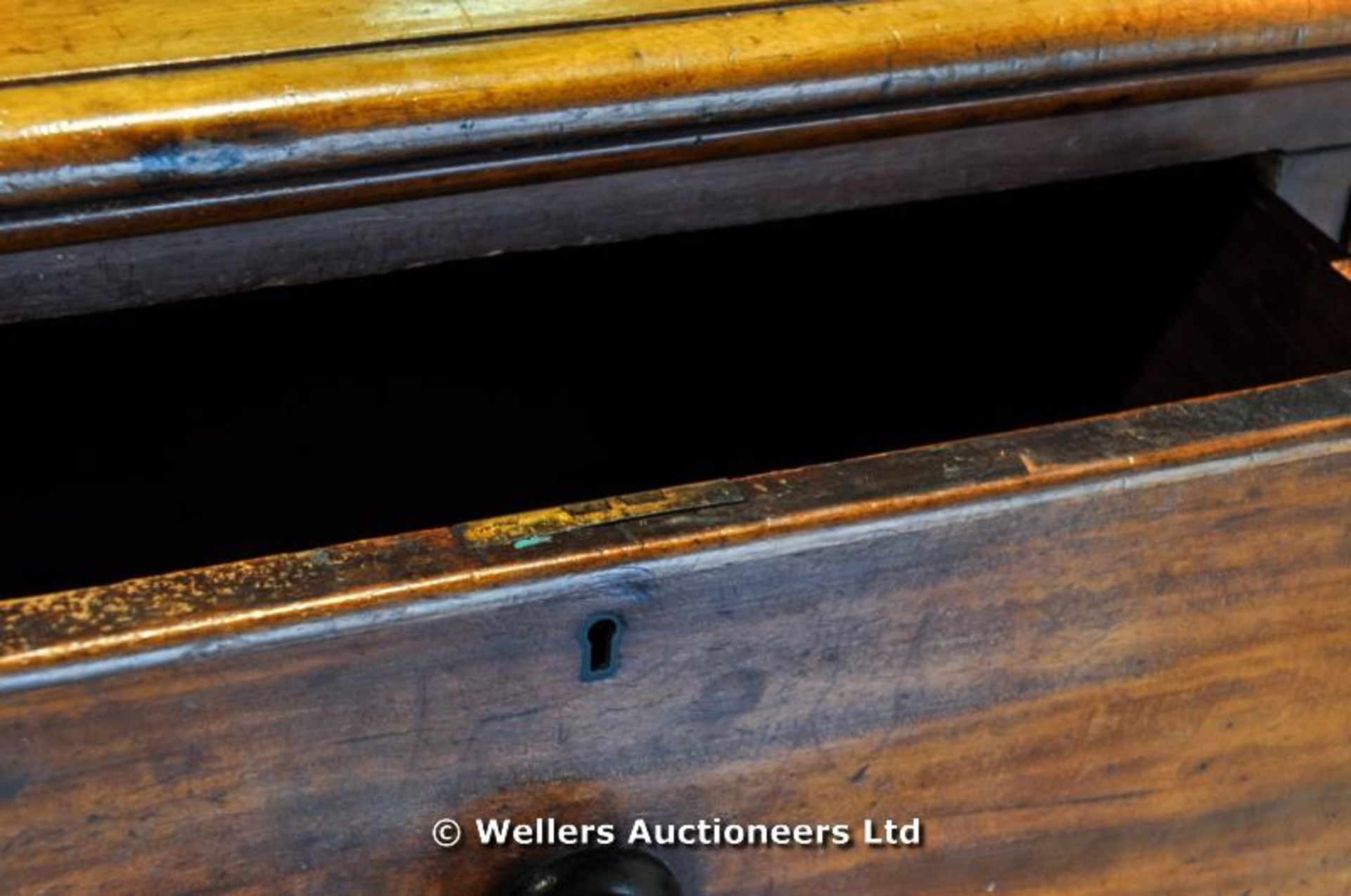 A mahogany chest of drawers, two short over three long, 118 wide x 53 deep x 116 high - Image 4 of 5