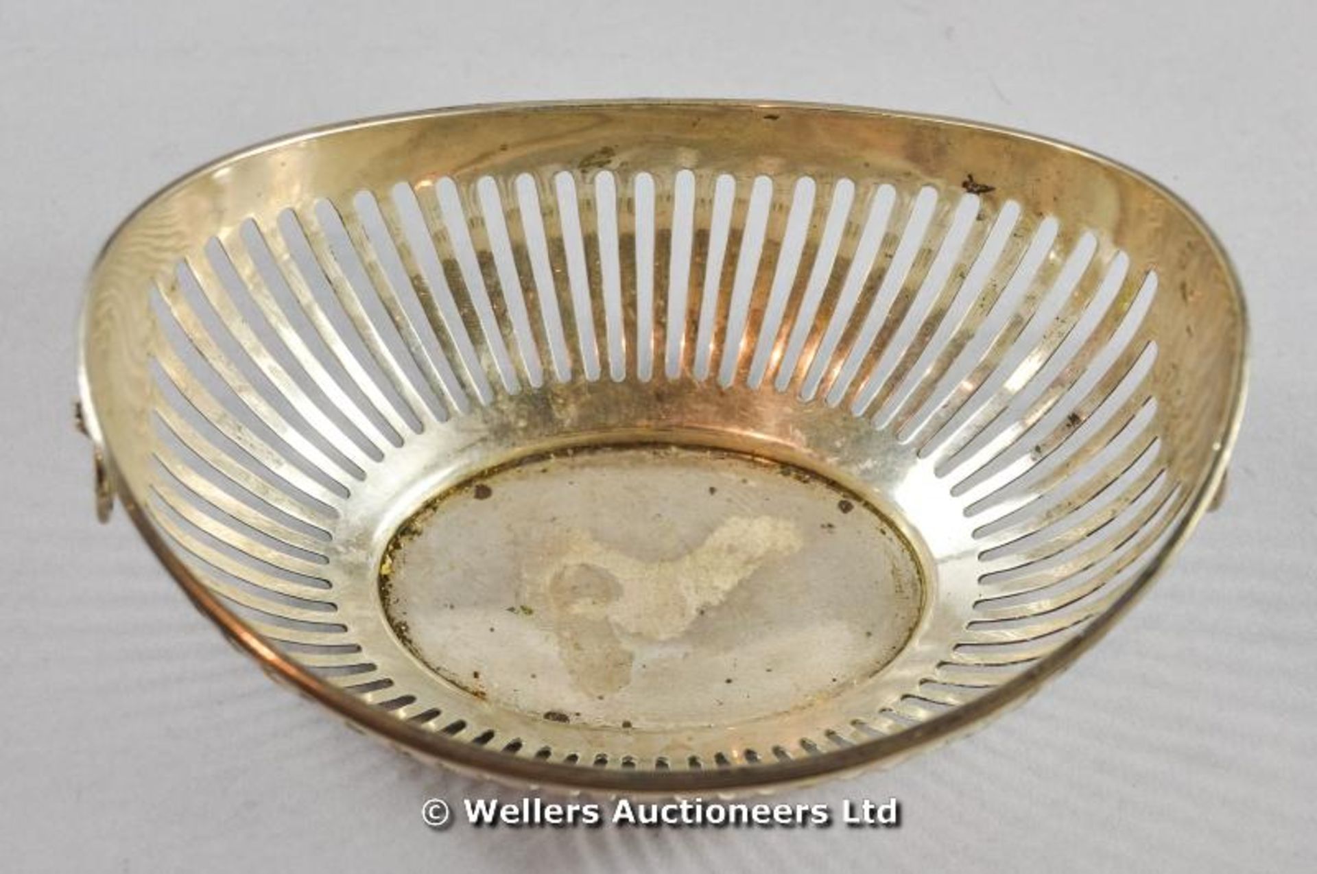 *Two silver bon bon / nut dishes and a small silver tray, all Continental with various dates and - Image 4 of 6