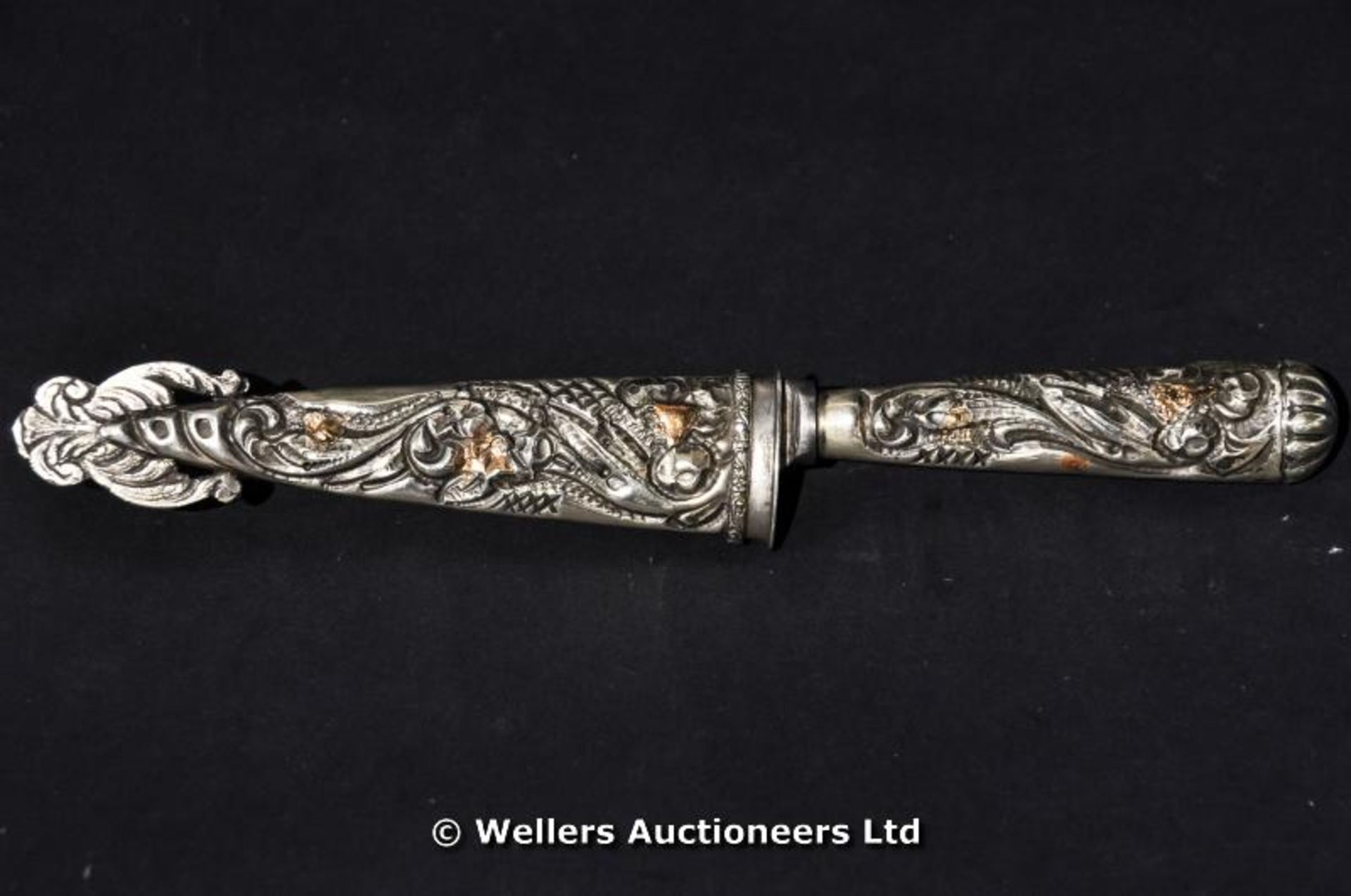 A white metal knife and sheaf made in Argentina together with a pair of silver sugar nips - Image 3 of 3