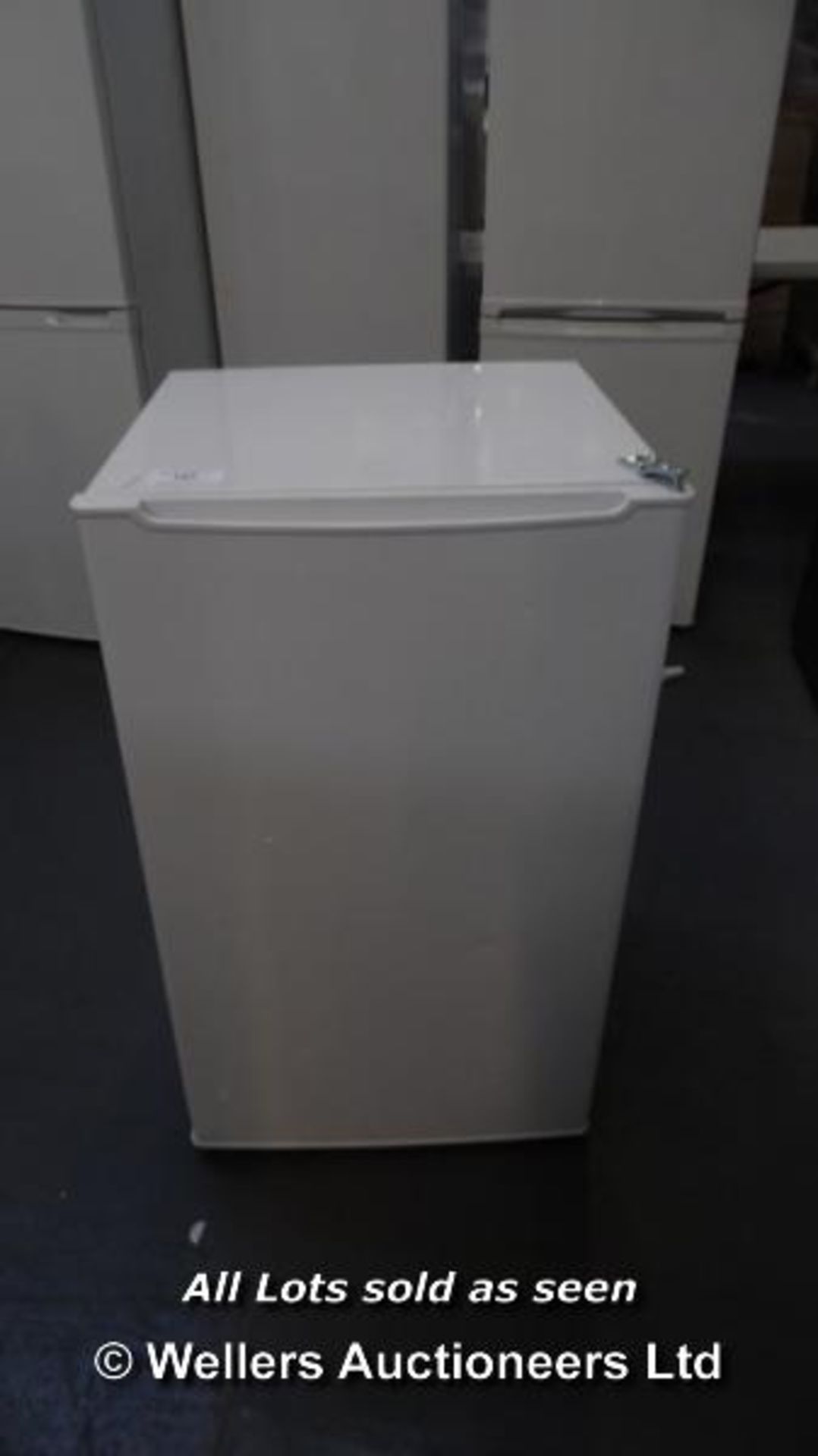 *ESSENTIALS CUL50W12 UNDERCOUNTER FRIDGE / GRADE: RETAIL RETURN / UNBOXED (DC6) [TA191214-127} (