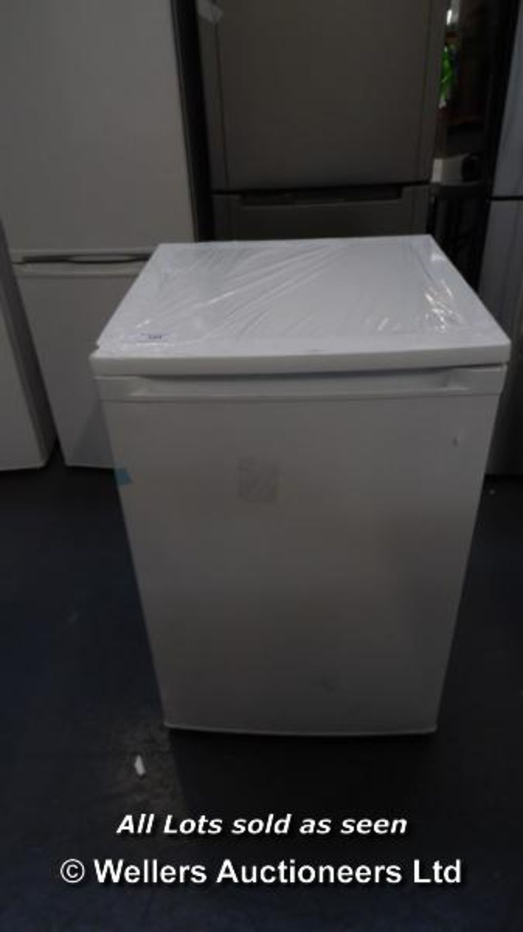 *ESSENTIALS CUL55W12 UNDERCOUNTER FRIDGE / GRADE: RETAIL RETURN / UNBOXED (DC6) [TA191214-123} (