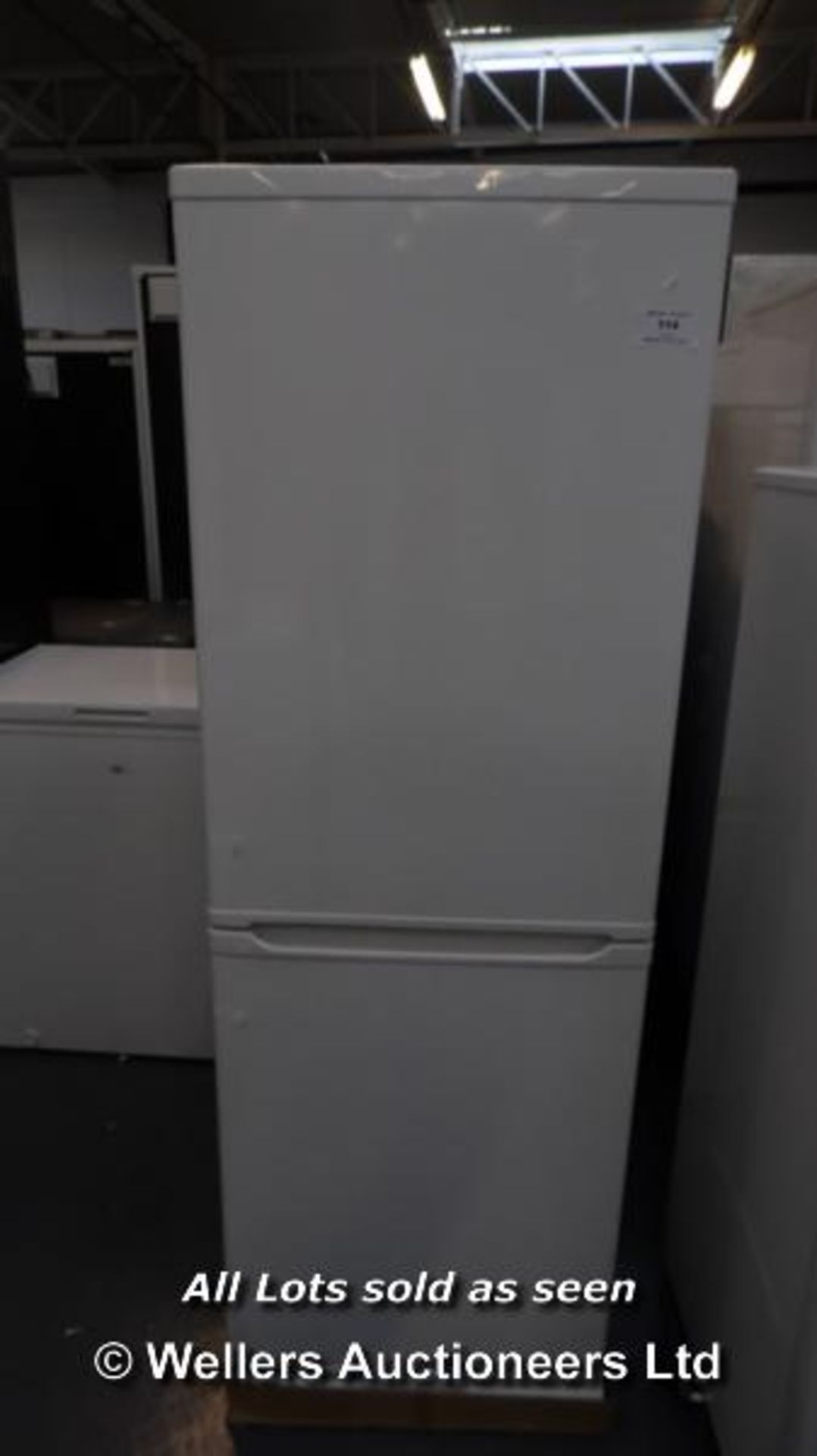 *ESSENTIALS C55CW12 FRIDGE FREEZER / GRADE: RETAIL RETURN / UNBOXED (DC6) [TA191214-114} (48072903)