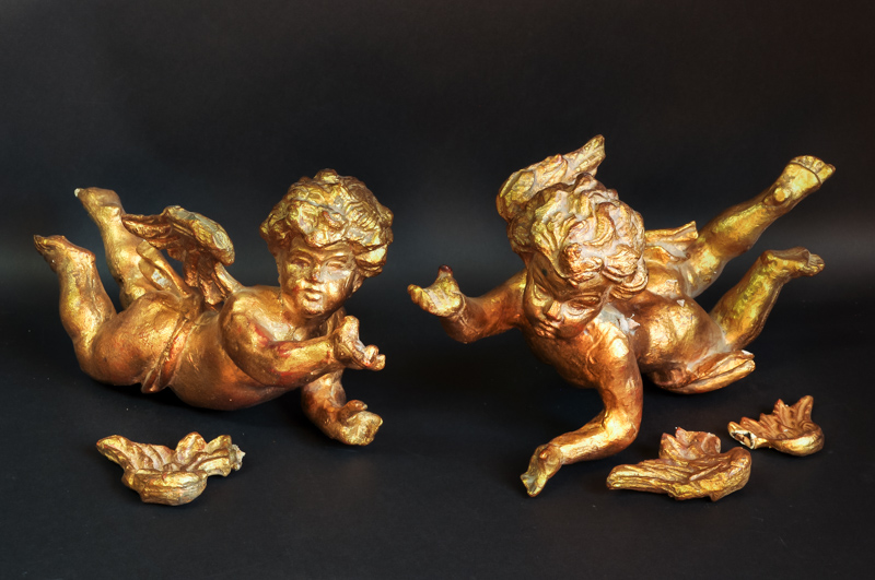 Pair of gilded wooden cherubs, 28cm max