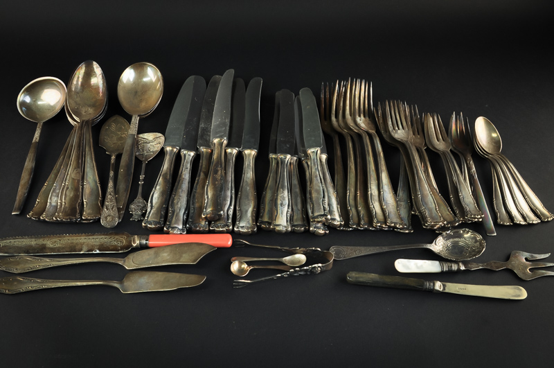 A quantity of plated cutlery