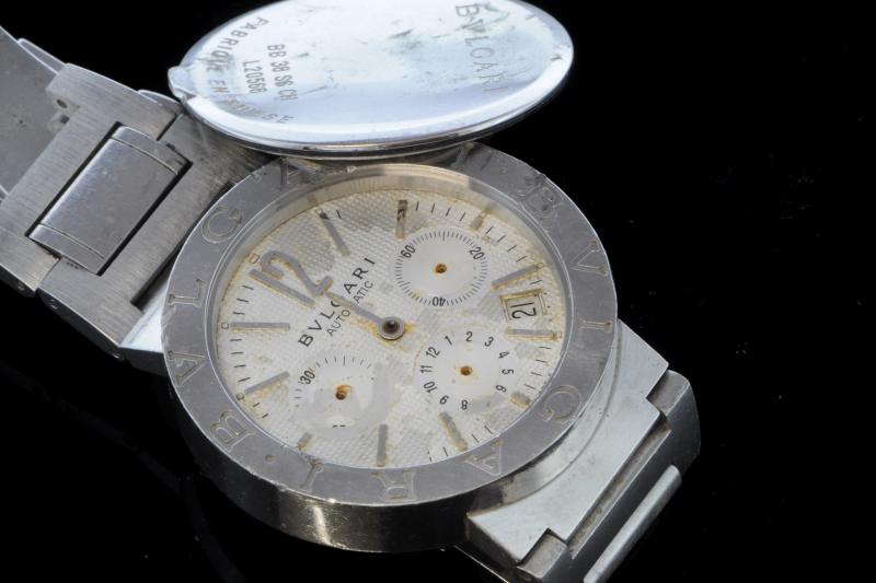 Bulgari automatic wristwatch in stainless steel, damaged