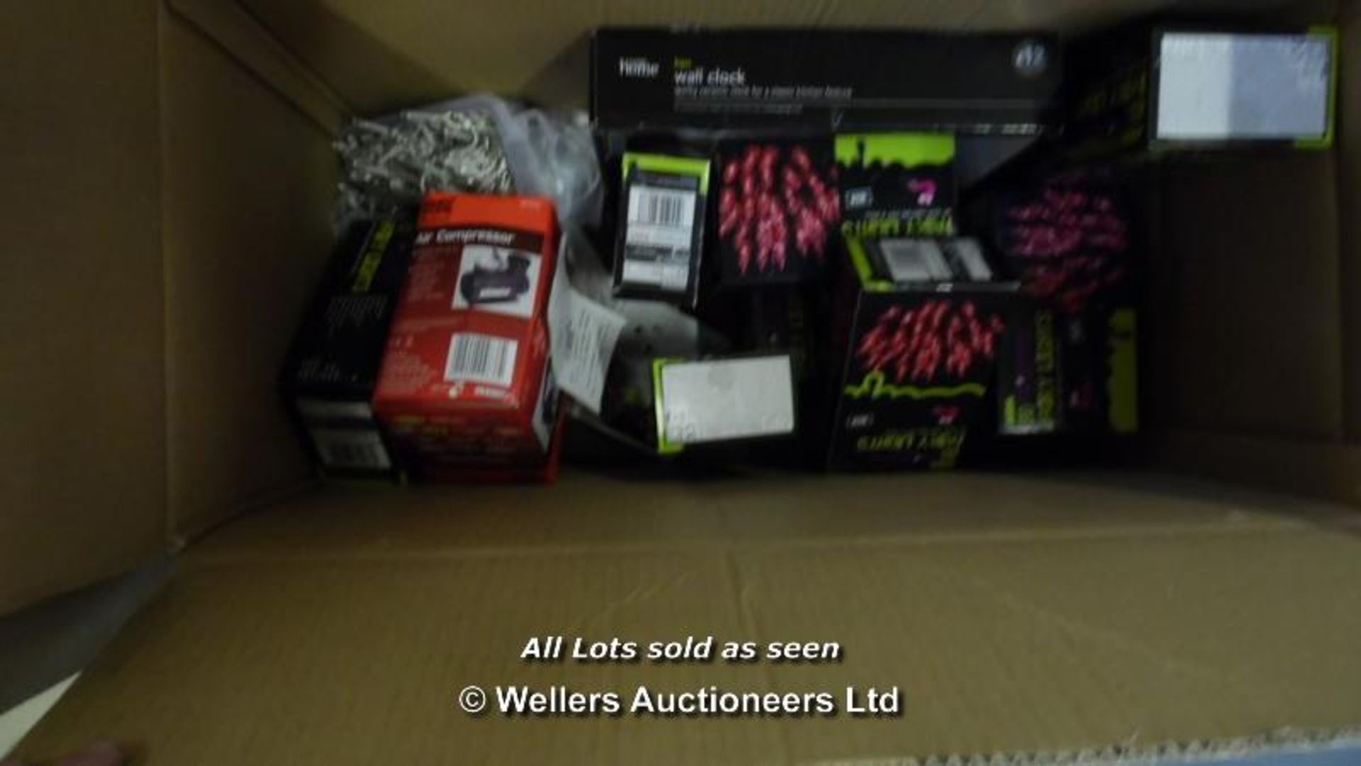 *1X MIXED PALLET OF APPROX 40X  BEYOND ECONOMICAL REPAIR HOUSEHOLD,TOYS AND MIXED ELECTRICAL ITEMS - Image 4 of 4