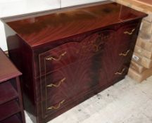 1 x Italian Style Mahogany 3 Drawer Chest - Features A Beautiful Period Design - Ref: FC658 -