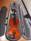 1 x Stagg ½ Acoustic Violin – Comes with a Sturdy yet Soft Inner Case – Beautifully Presented in