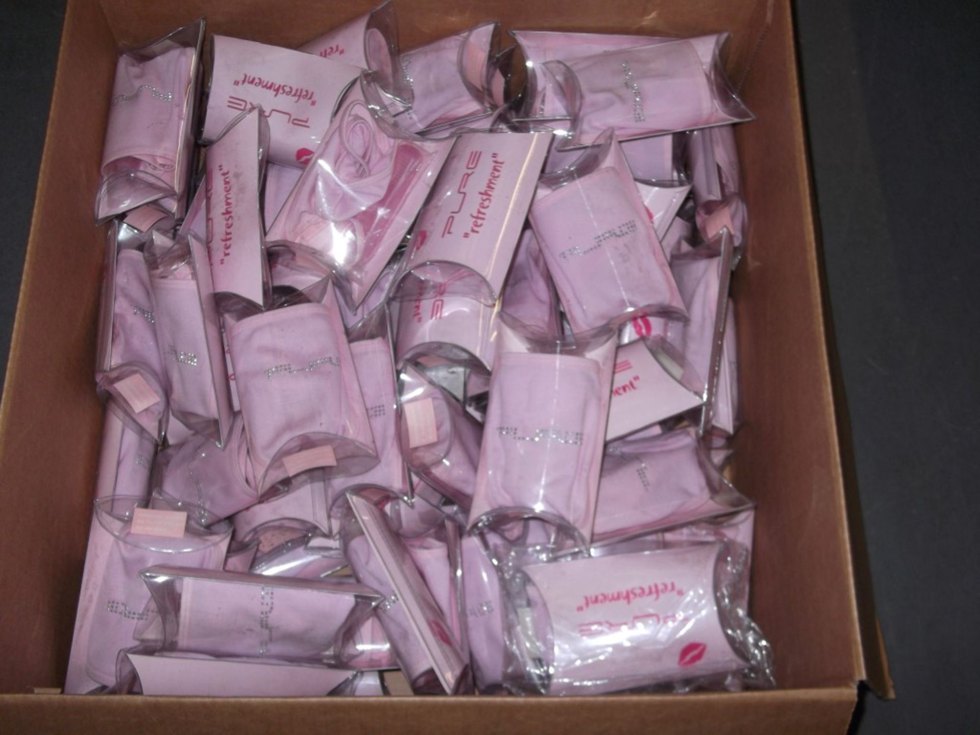 70 x Pink Thongs Individually Packaged - NJB067 - CL008 - Location: Bury BL9 - RRP £140  - NEW - Image 3 of 3
