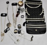 Approx 250 x Items Of Assorted Womens & Girls Costume Jewellery Fashion Accessories – Box385 -