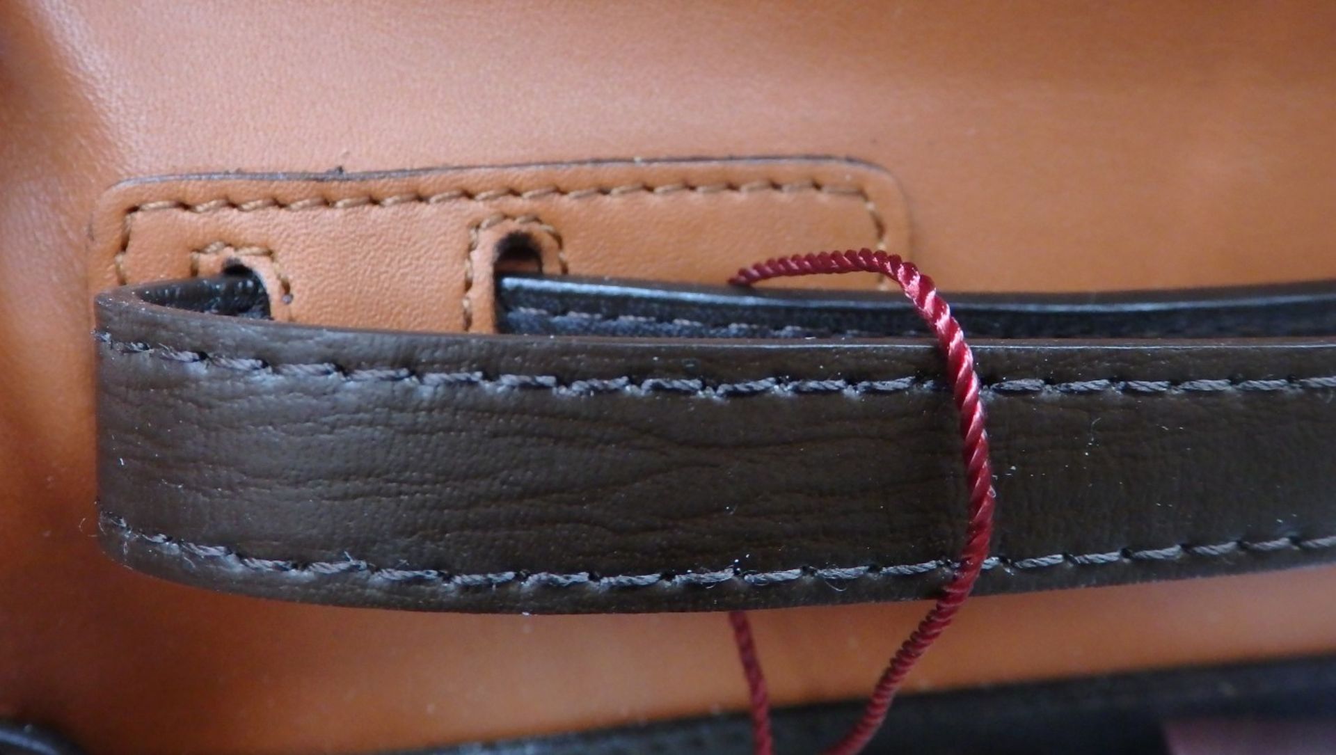 1 x Beautiful Luxury Designer - Genuine Soft Brown leather Mens handbag - Brand New & Boxed - - Image 11 of 16