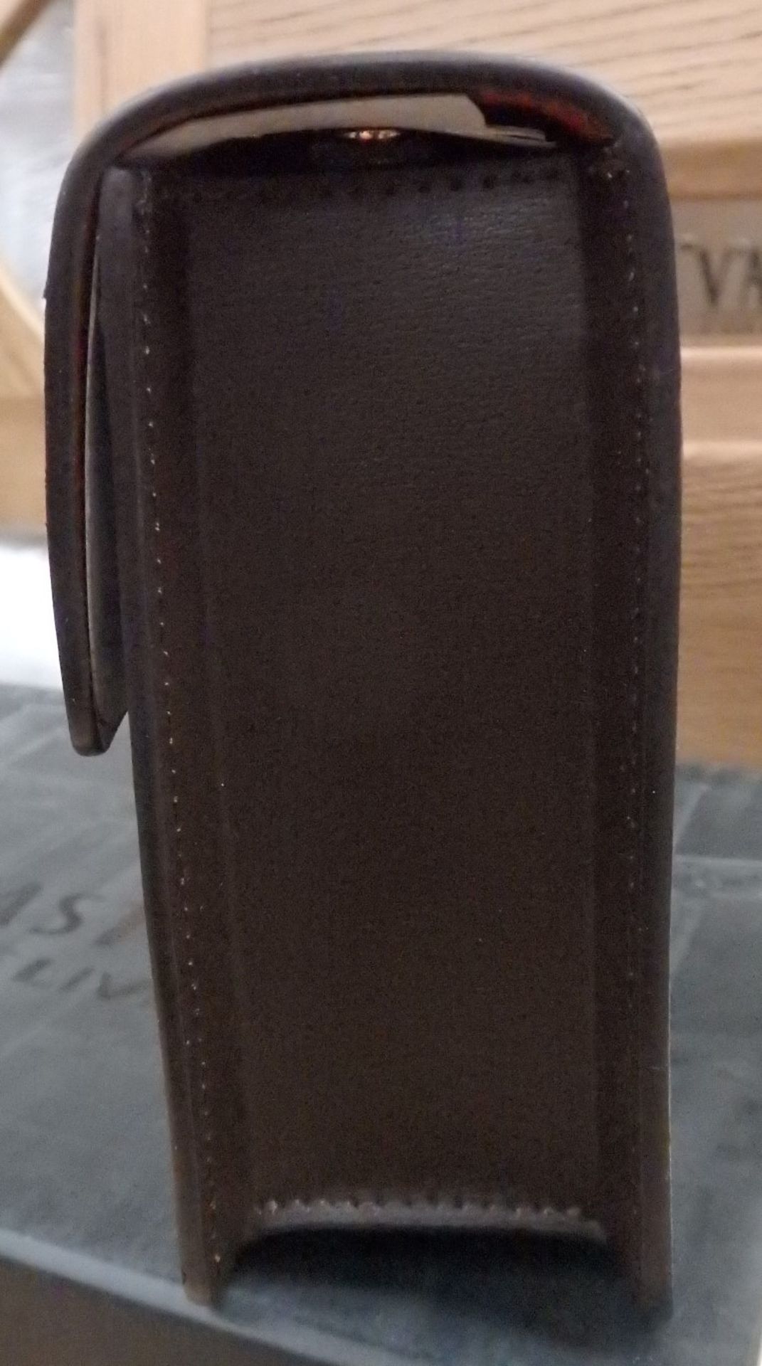 1 x Beautiful Luxury Designer - Genuine Soft Brown leather Mens handbag - Brand New & Boxed - - Image 16 of 16