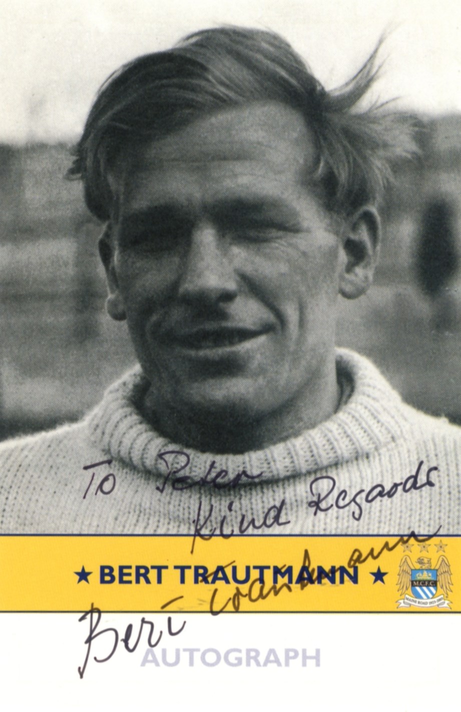 MANCHESTER CITY: Selection of signed pieces, cards (some with neatly attached trade cards), some