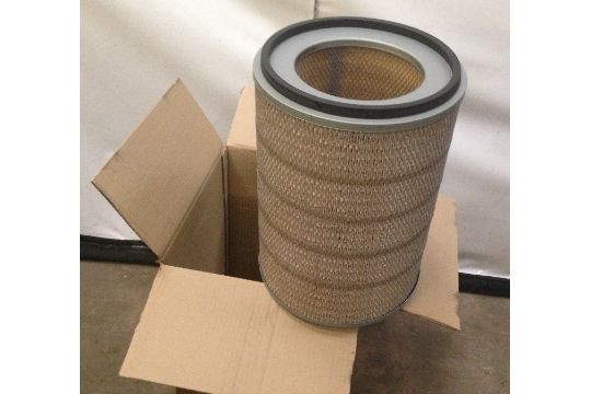 Unused Fleetguard air filter Part No AF4927