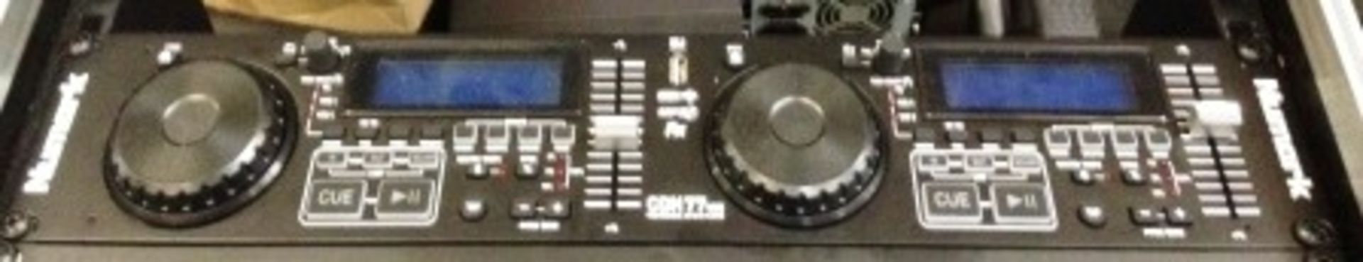 Numark dual USB and MP3 CD player mixer Model: DCN77