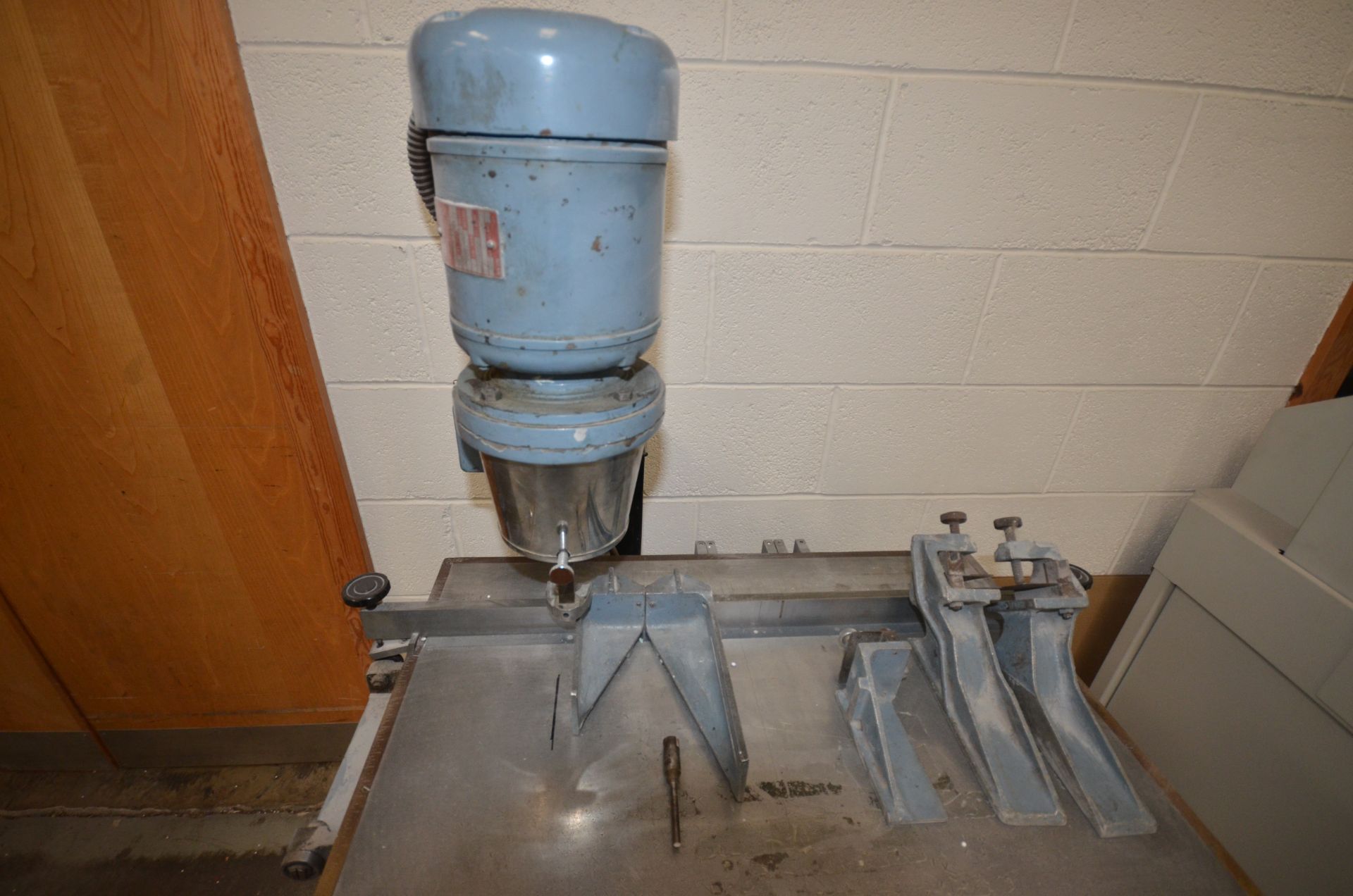 Soag single head pedestal mounted paper drill - Image 3 of 3