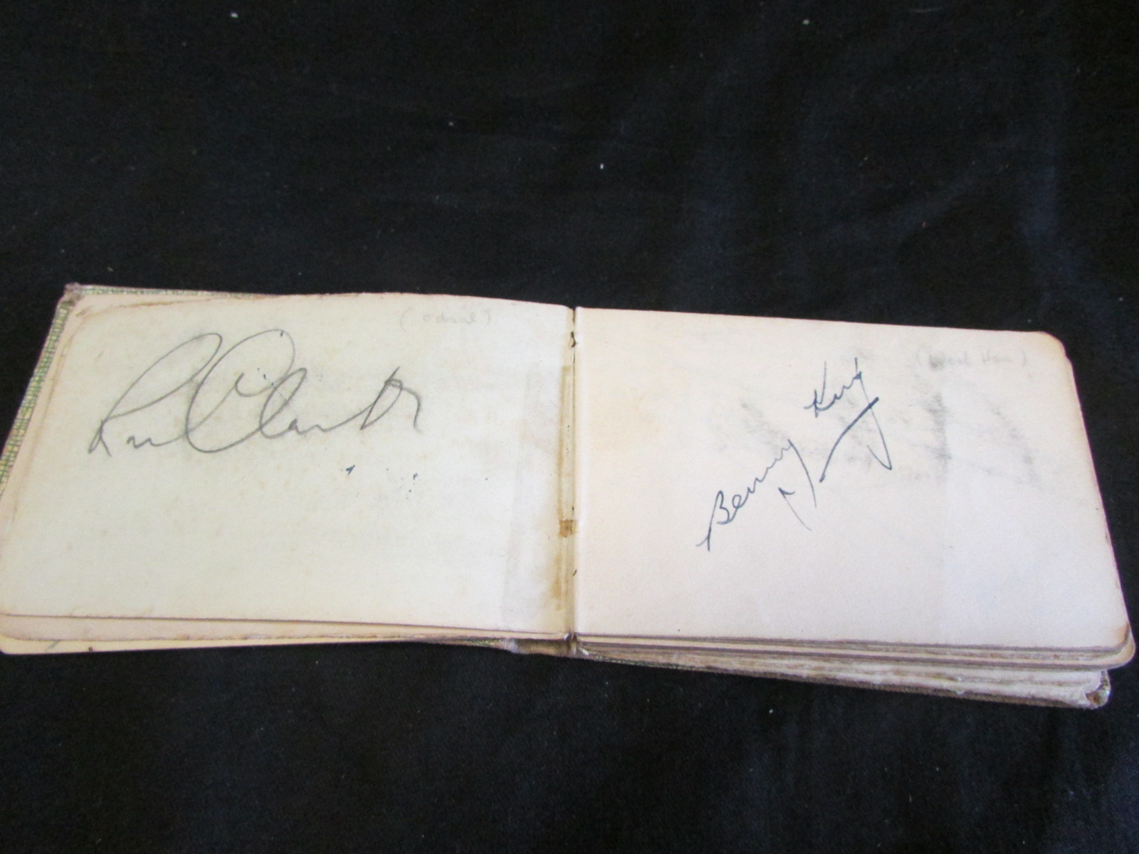 Speedway Autographs - small original autograph album of 1940`s signatures, various Clubs