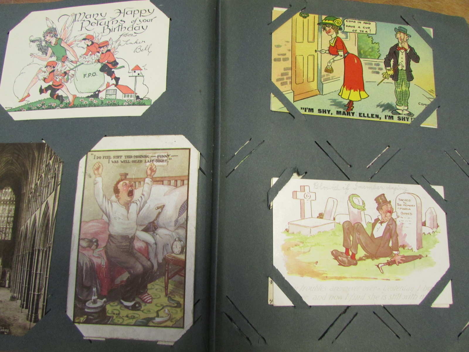 Collection of old postcards in old album (qty)
